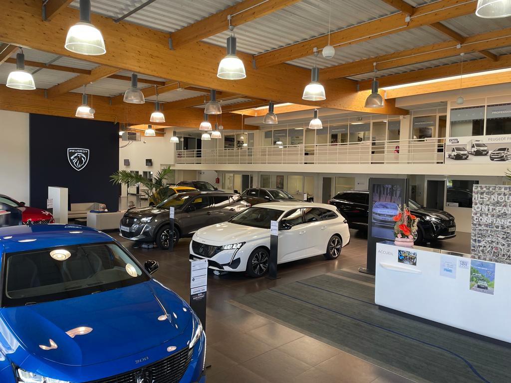 la roche sur yon hall 1