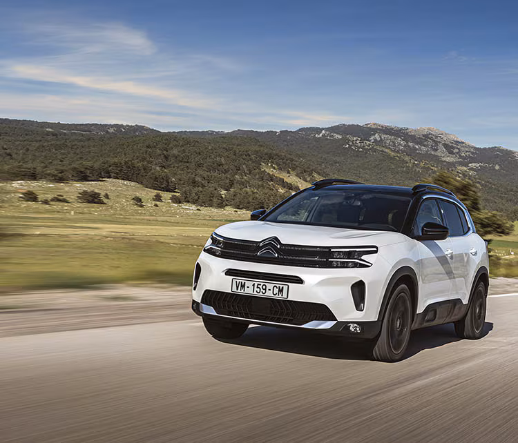 Citroen C5 Aircross hybrid.avif