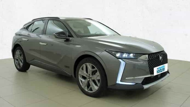 DS 4 Cross Trocadéro