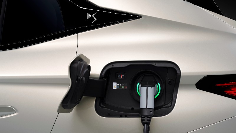 DS 4 E-Tense