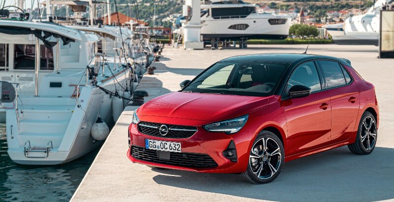 opel corsa gs line rouge statique port