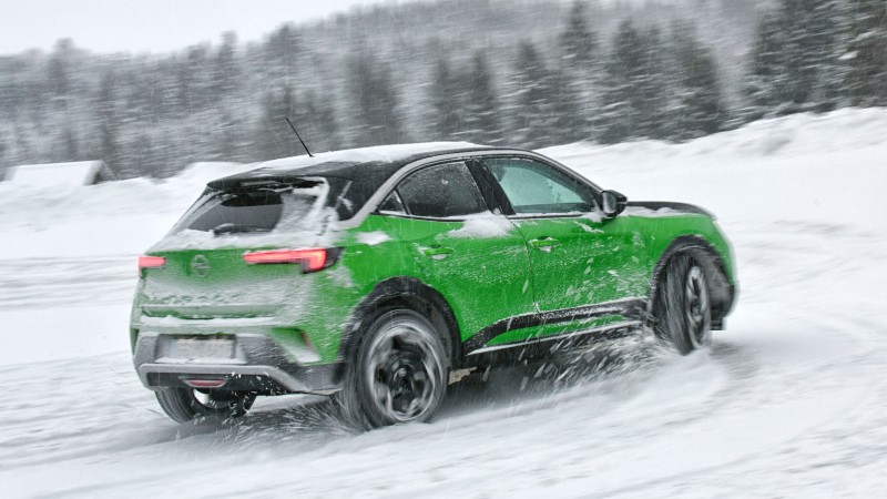 Opel Mokka Electric neige dynamique