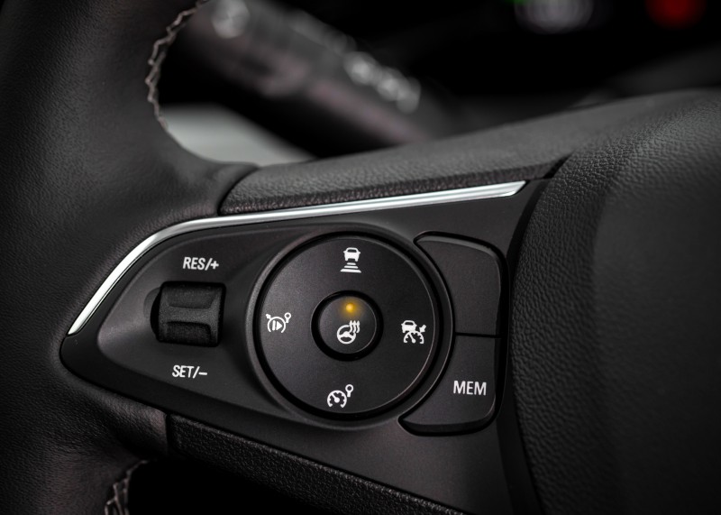 opel mokka-e volant chauffant