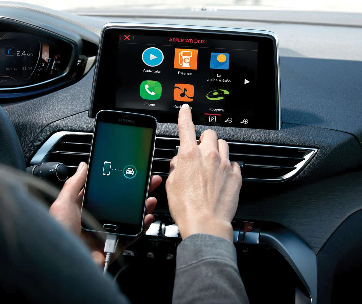 PEUGEOT_carplay.webp