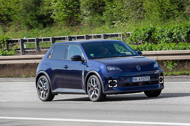 renault 5 e-tech.jpg