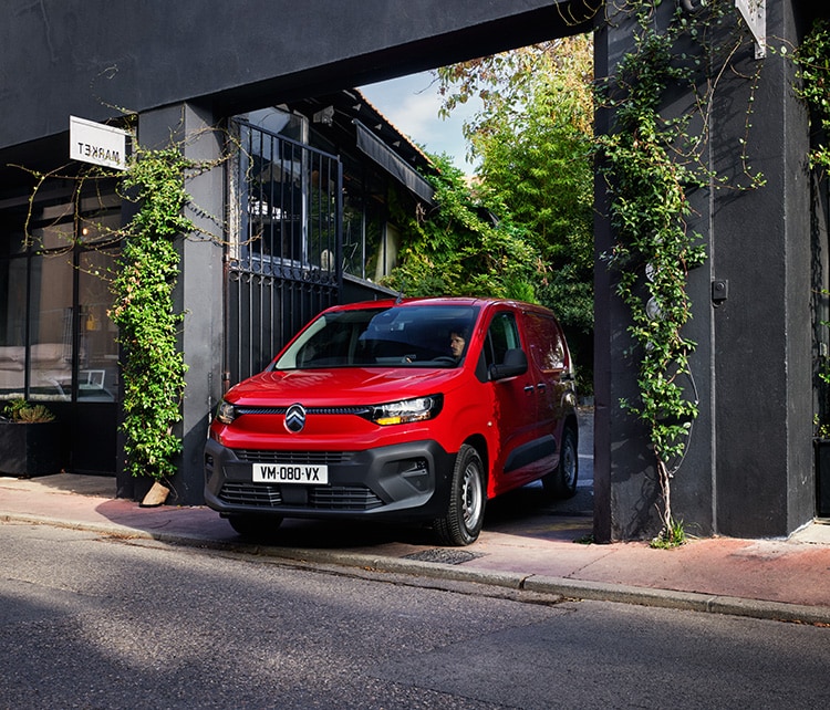 Guide complet des utilitaires électriques 2026 : prix et usages