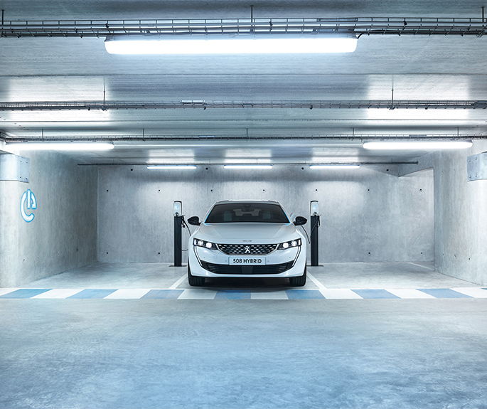 Redécouvrez la 508 hybride