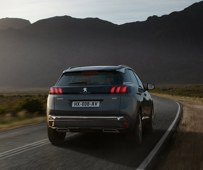 Nouveaux Peugeot 2008 vs Peugeot 3008 d’occasion : lequel choisir ?