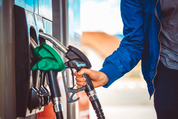 Guide complet : comment choisir le bon carburant pour sa voiture