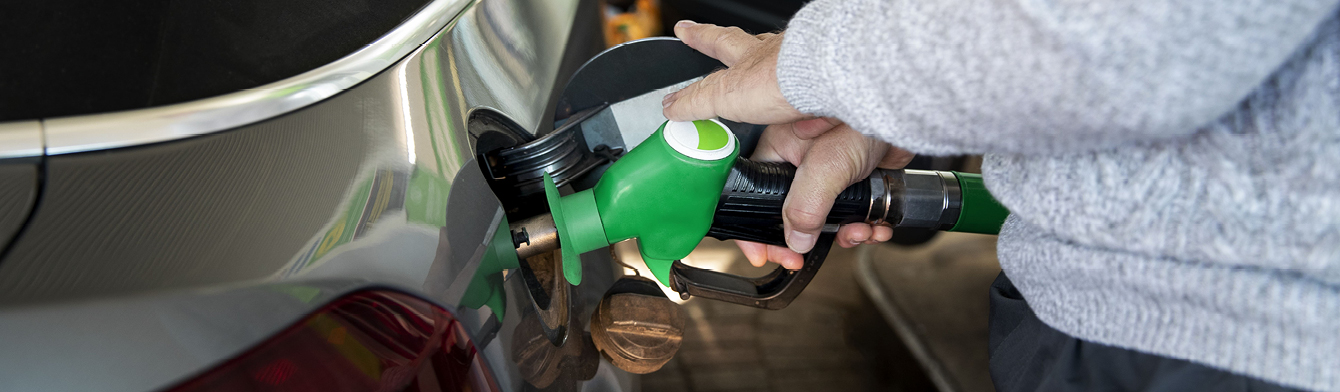 Voiture Essence : avantages et inconvénients