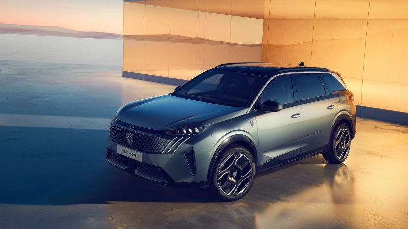 Guide complet pour choisir la meilleure finition du Peugeot 5008 en 2025