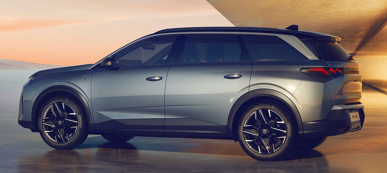 Guide complet pour choisir la meilleure finition du Peugeot 5008 en 2025