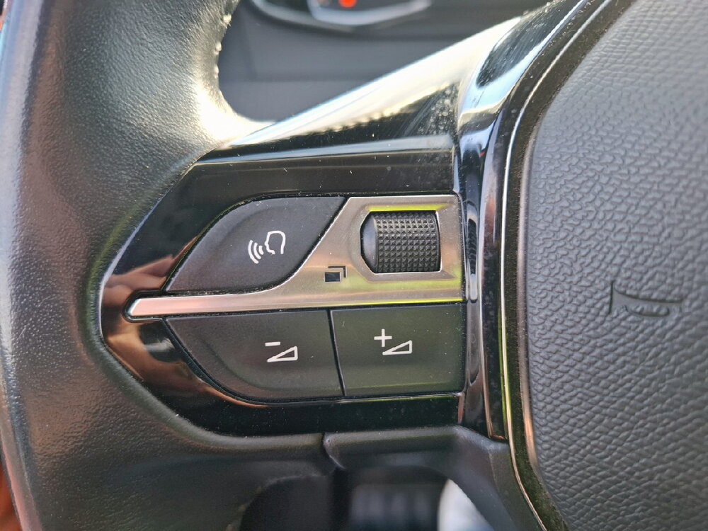 Occasion PEUGEOT 2008 2008 PureTech 100 S&S BVM6 - Active