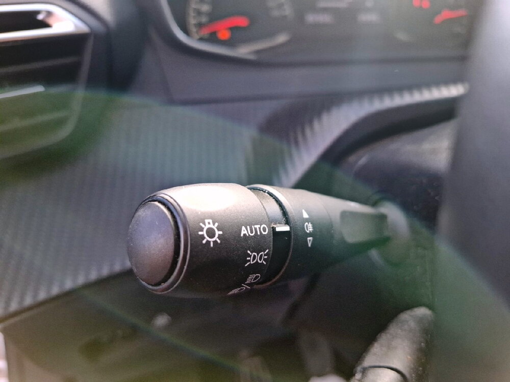 Occasion PEUGEOT 2008 2008 PureTech 100 S&S BVM6 - Active