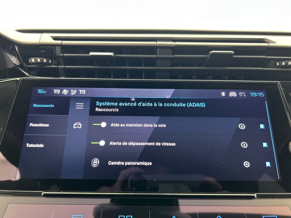 Occasion PEUGEOT 308 308 SW Hybrid 145 e-DCS6 - Allure