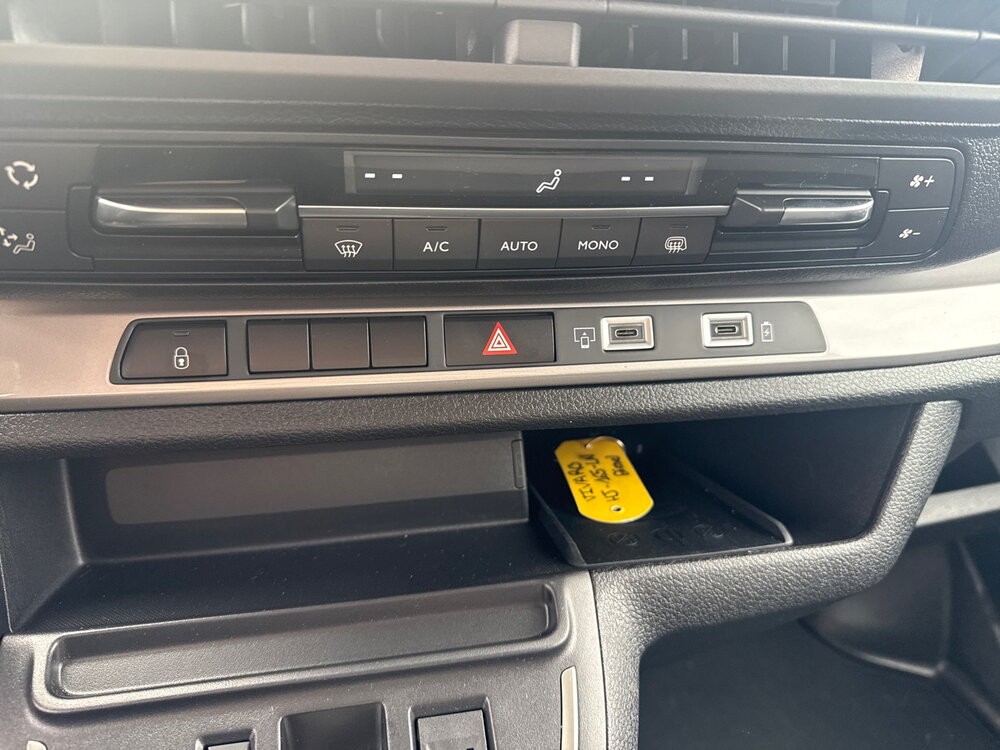 Occasion OPEL Vivaro VIVARO CA FIXE TAILLE M BLUEHDI 180 S&S EAT8