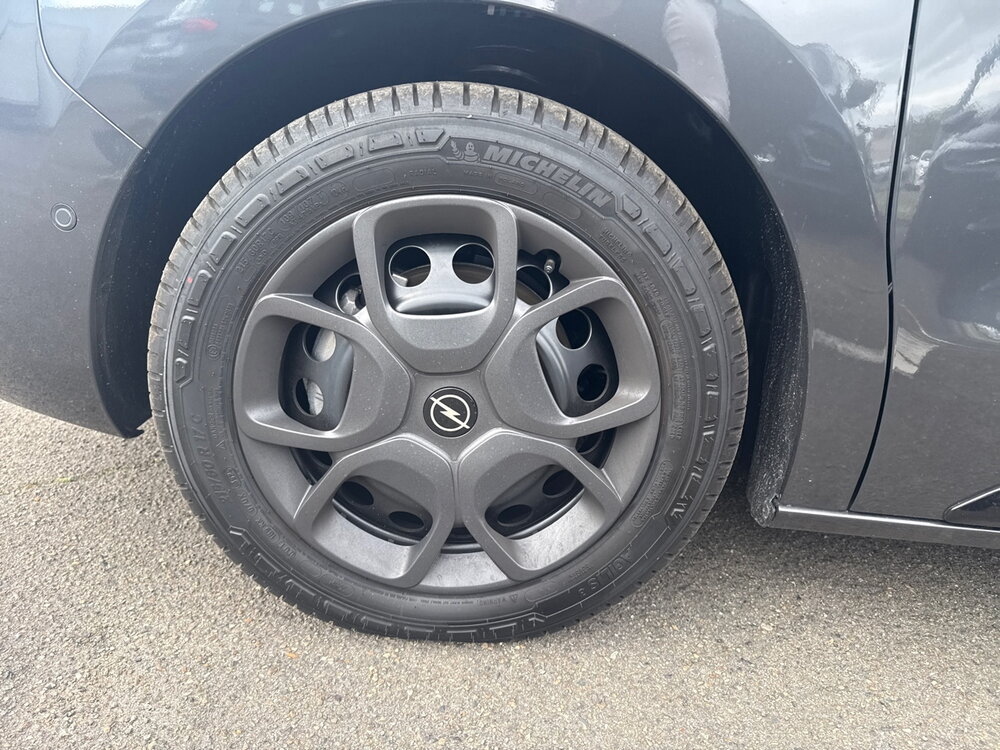 Occasion OPEL Vivaro VIVARO CA FIXE TAILLE M BLUEHDI 180 S&S EAT8