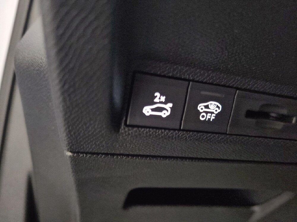 Occasion PEUGEOT 3008 3008 Hybrid 136 e-DCS6 - GT