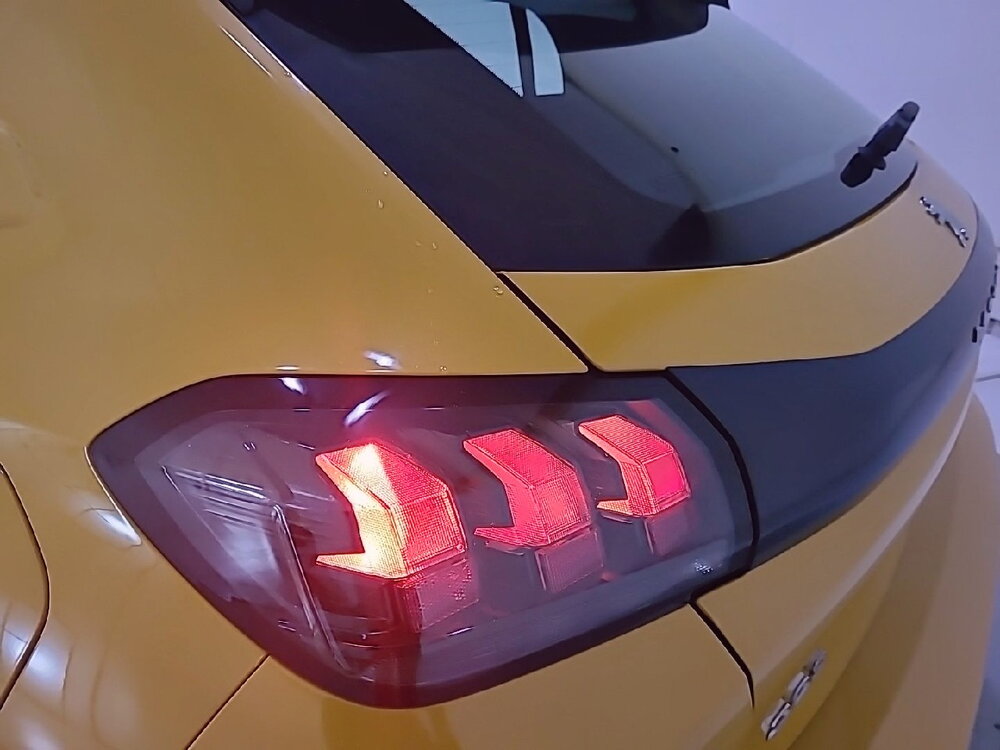 Occasion PEUGEOT 208 208 BlueHDi 100 S&S BVM6 - Active