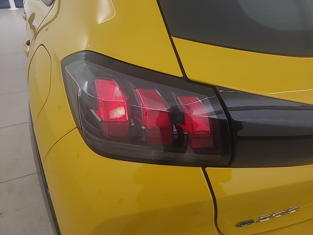 Occasion PEUGEOT 208 208 Electrique 50 kWh 136ch - Active