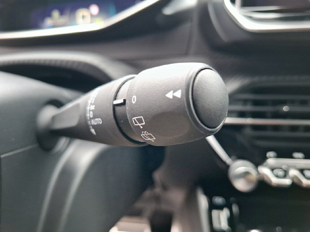 Occasion PEUGEOT 2008 2008 Electrique 136 ch - Roadtrip