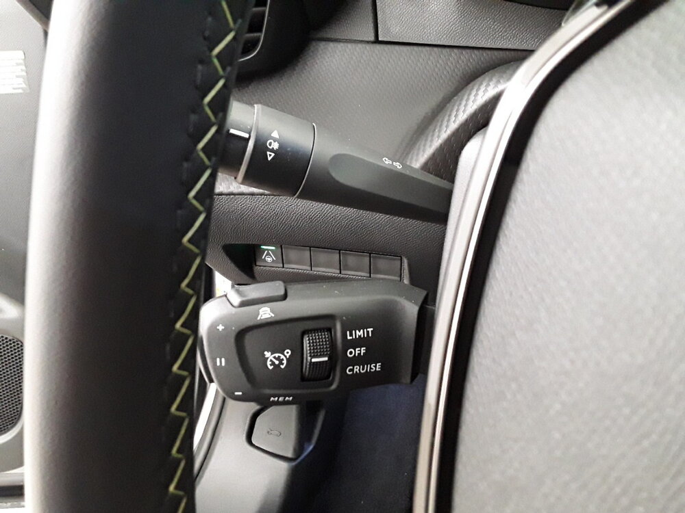 Occasion PEUGEOT 2008 2008 Electrique 54 kWh 156 ch - GT