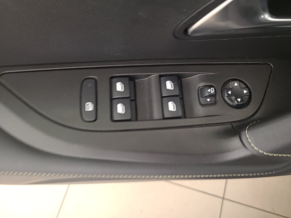Occasion PEUGEOT 2008 2008 PureTech 130 S&S EAT8 - GT