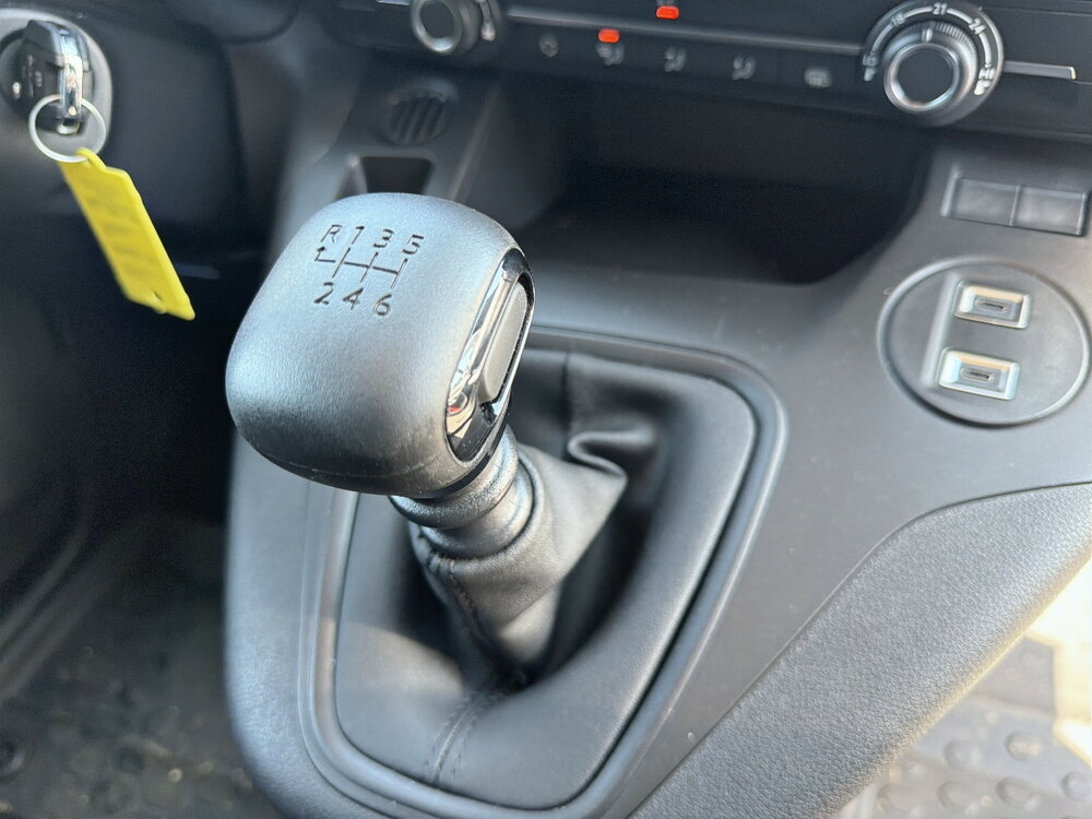 Occasion OPEL Combo COMBO CARGO M 650 KG BLUEHDI 100 S&S BVM6