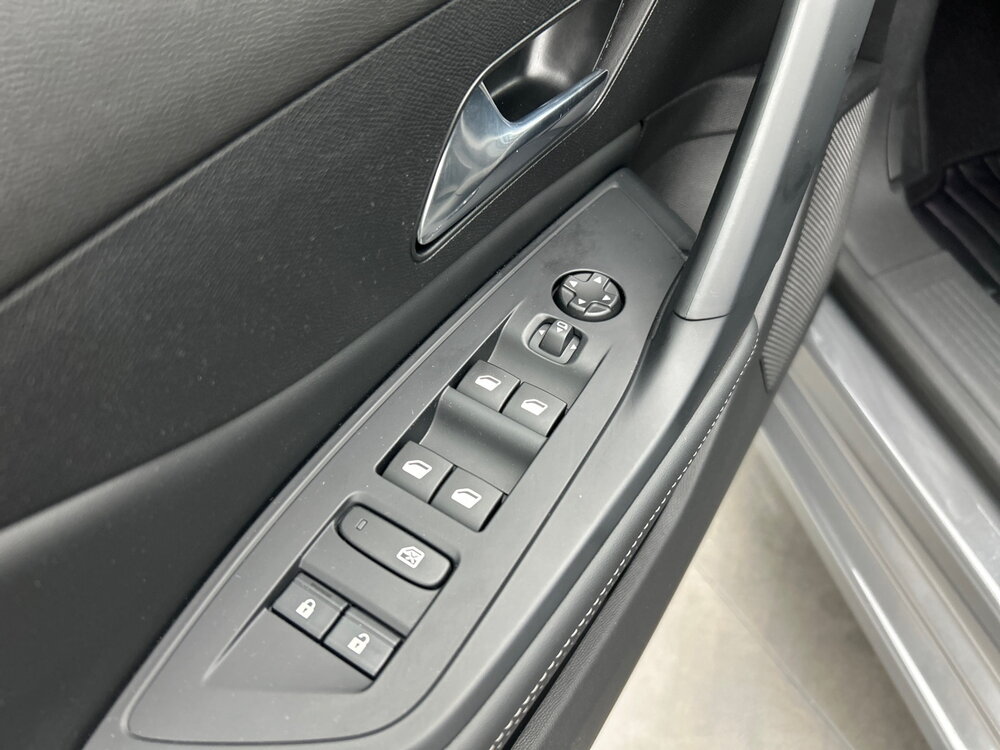 Occasion PEUGEOT 308 308 SW Hybrid 145 e-DCS6 - Allure