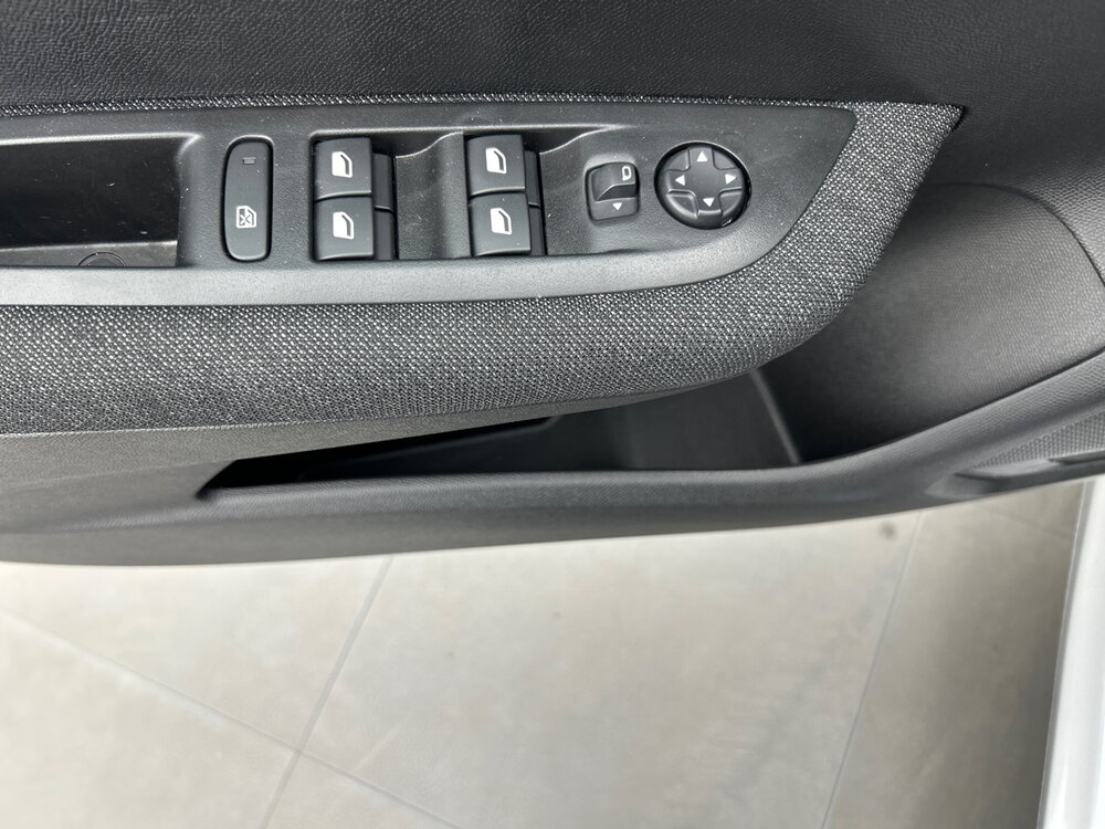 Occasion PEUGEOT 208 208 Hybrid 100 e-DCS6 - Style