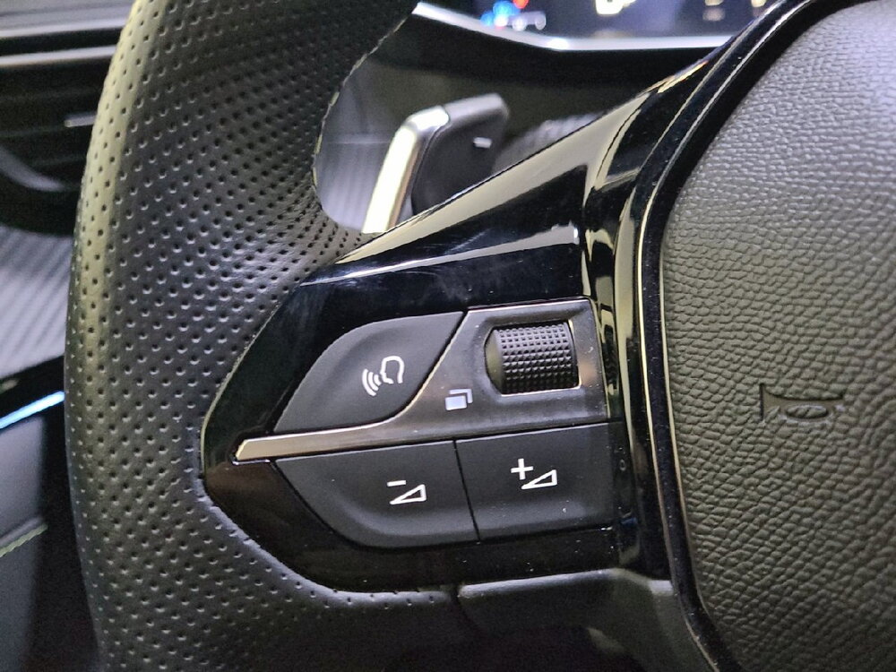 Occasion PEUGEOT 208 208 Hybrid 110 e-DCS6 - GT