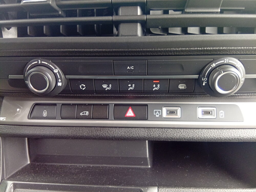 Occasion CITROEN Jumpy JUMPY FGN M DIESEL 150 CH AUTOMAT.