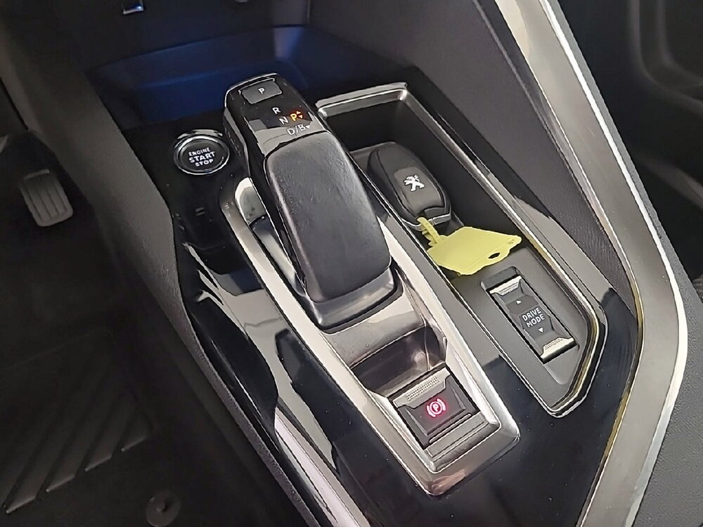 Occasion PEUGEOT 3008 3008 Hybrid 225 e-EAT8 - Allure