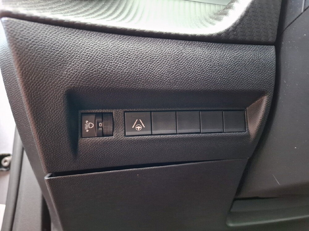 Occasion PEUGEOT 2008 2008 Hybrid 136 e-DCS6 - Allure