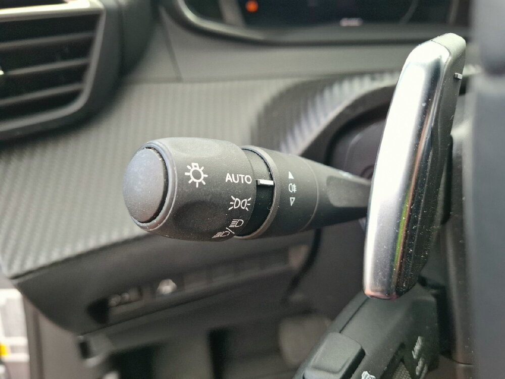 Occasion PEUGEOT 2008 2008 Hybrid 136 e-DCS6 - Allure