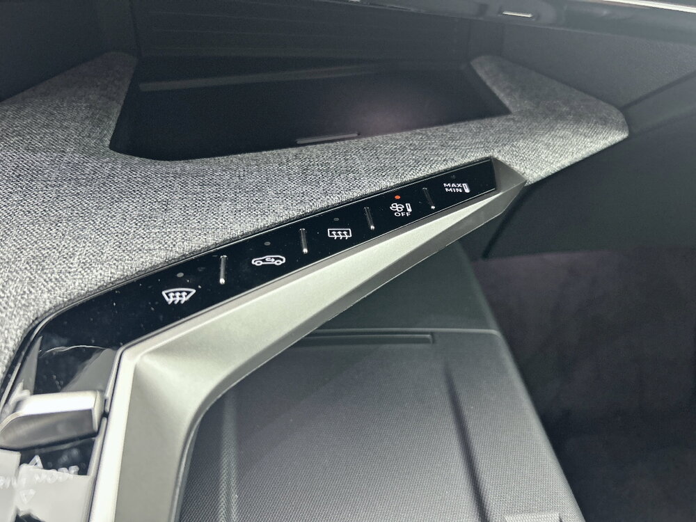 Occasion PEUGEOT 3008 3008 Hybrid 145 e-DCS6 - GT
