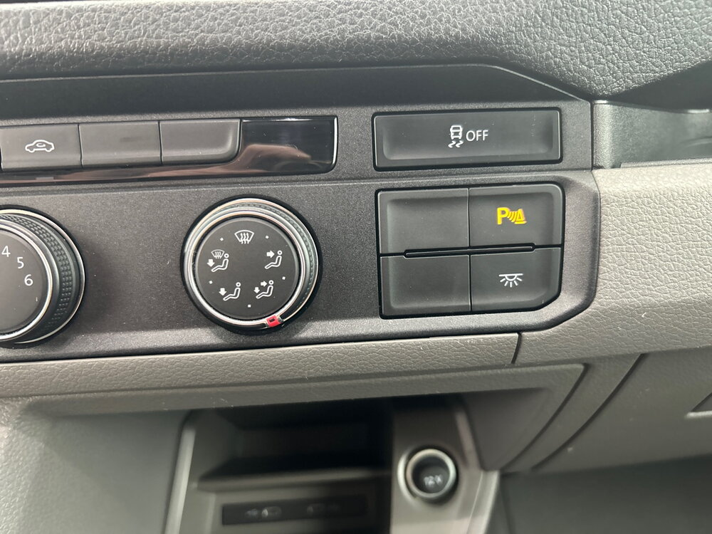 Occasion VOLKSWAGEN Crafter Fg CRAFTER VAN 30 L3H3 2.0 TDI 140 CH - BUSINESS