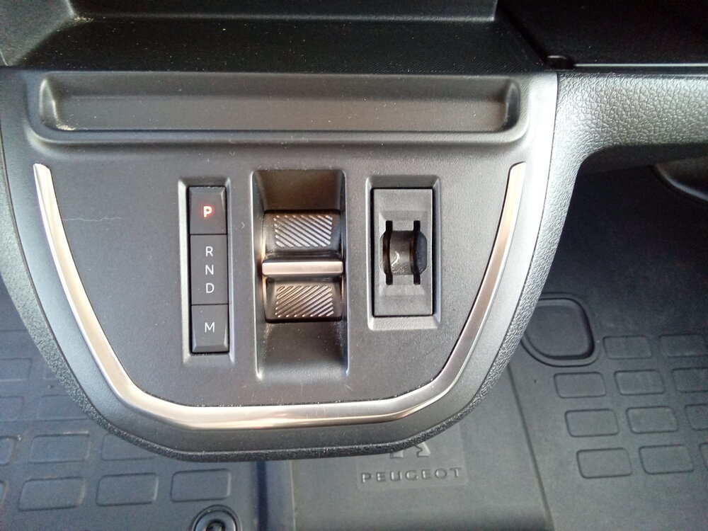 Occasion PEUGEOT Expert EXPERT CA FIXE M BLUEHDI 180 S&S EAT8