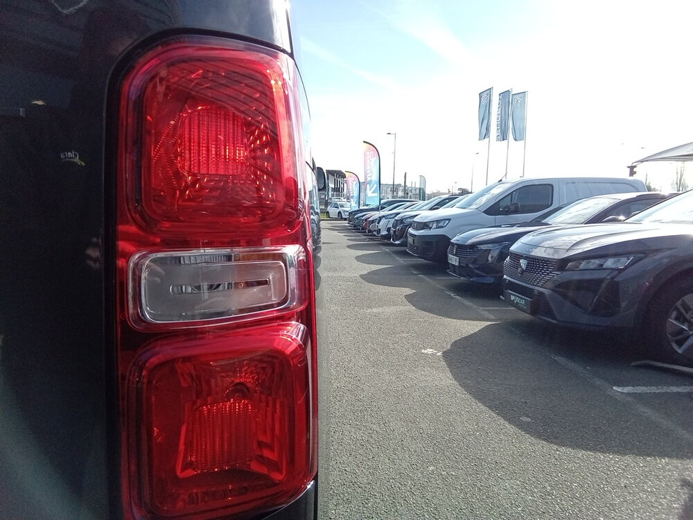 Occasion PEUGEOT Expert EXPERT CA FIXE M BLUEHDI 180 S&S EAT8