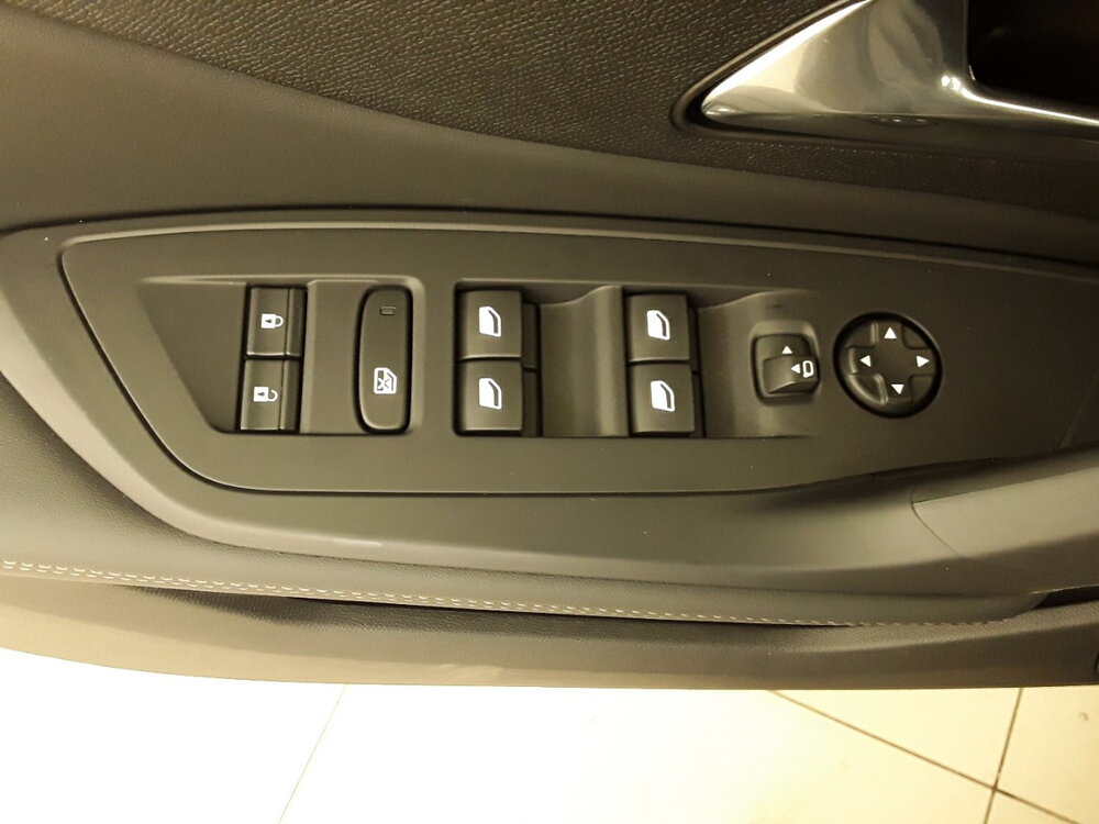 Occasion PEUGEOT 308 308 SW Hybrid 145 e-DCS6 - Allure