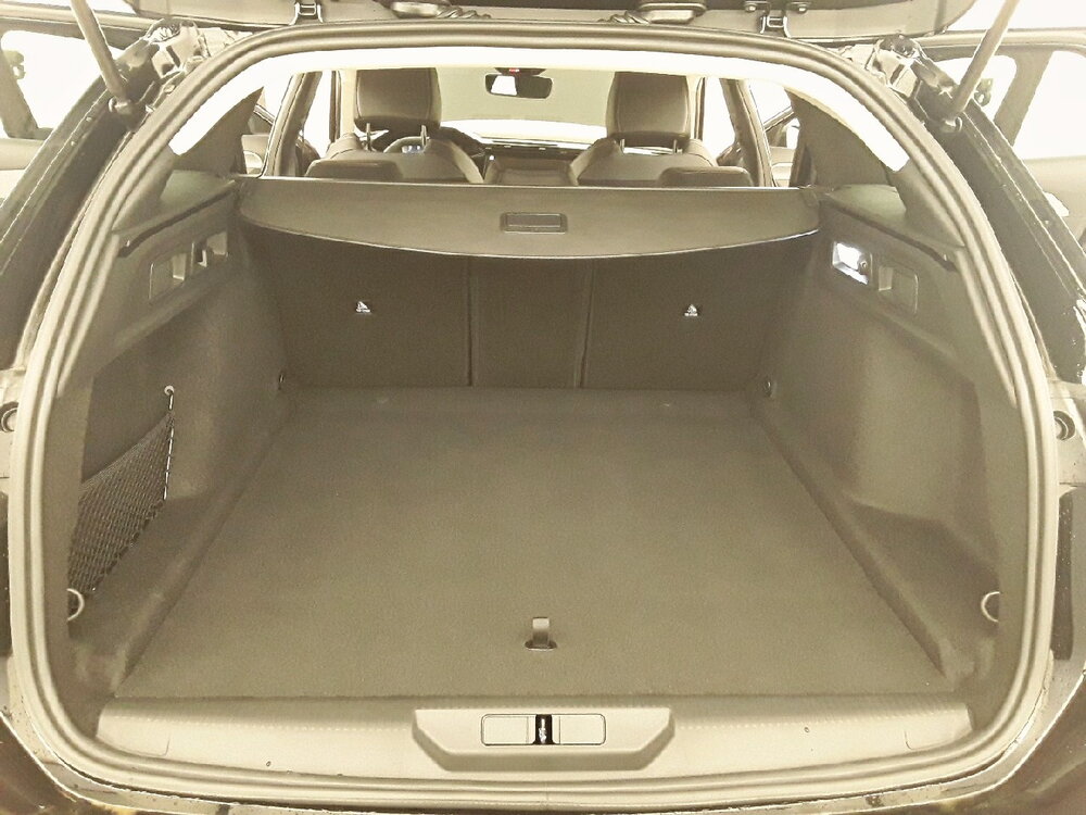 Occasion PEUGEOT 308 308 SW Hybrid 145 e-DCS6 - Allure