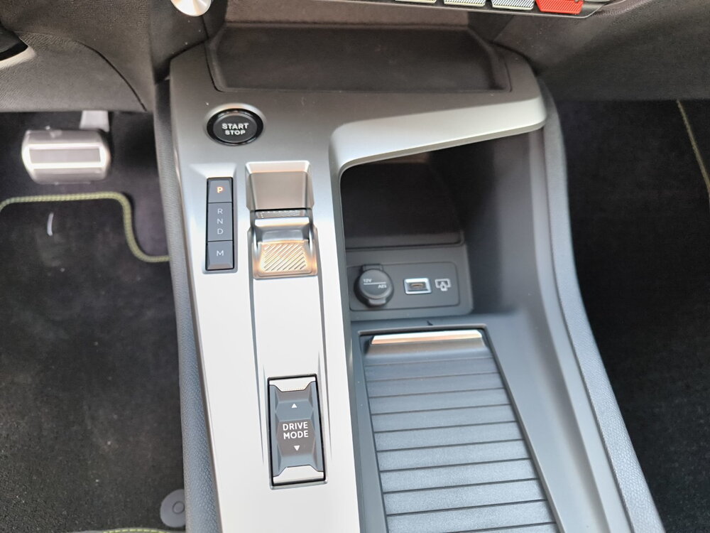Occasion PEUGEOT 408 408 Hybrid 145 e-DCS6 - GT