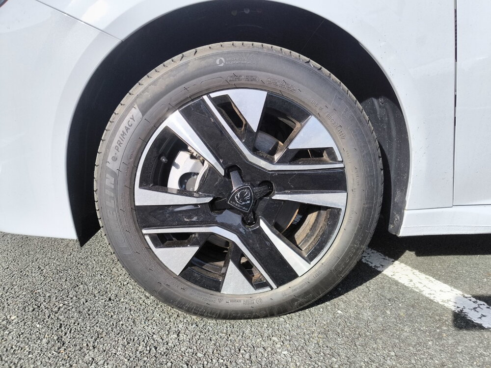 Occasion PEUGEOT 208 208 Hybrid 110 ch e-DCS6 - série spéciale EDITION