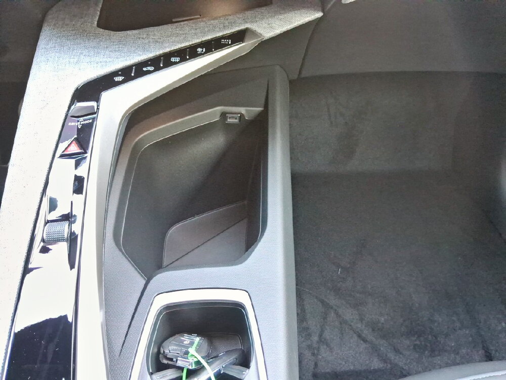 Occasion PEUGEOT 5008 5008 Electrique 230 ch 97 kWh Grande autonomie - Allure