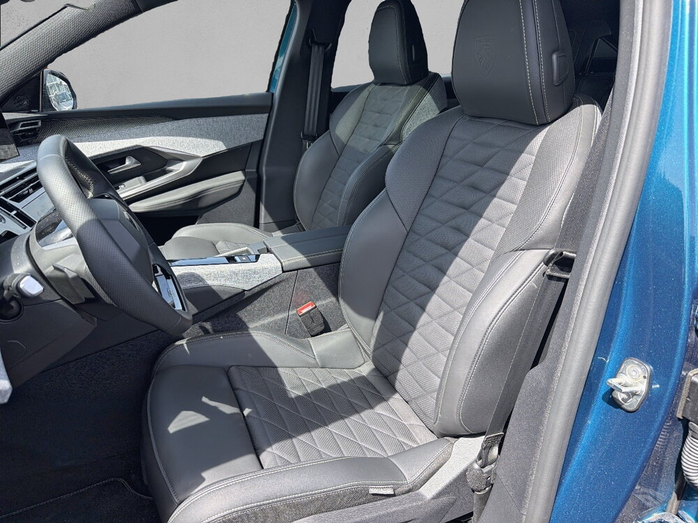 Occasion PEUGEOT 3008 3008 Electrique 325 ch 4x4 73 kWh - Dual Motor First Edition
