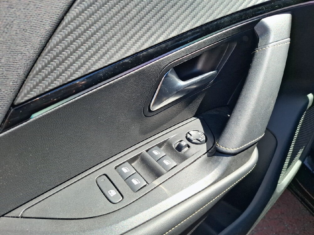 Occasion PEUGEOT 2008 2008 Electrique 136 ch - GT