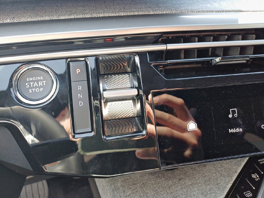 Occasion PEUGEOT 3008 3008 Electrique 210 ch 73 kWh - Allure