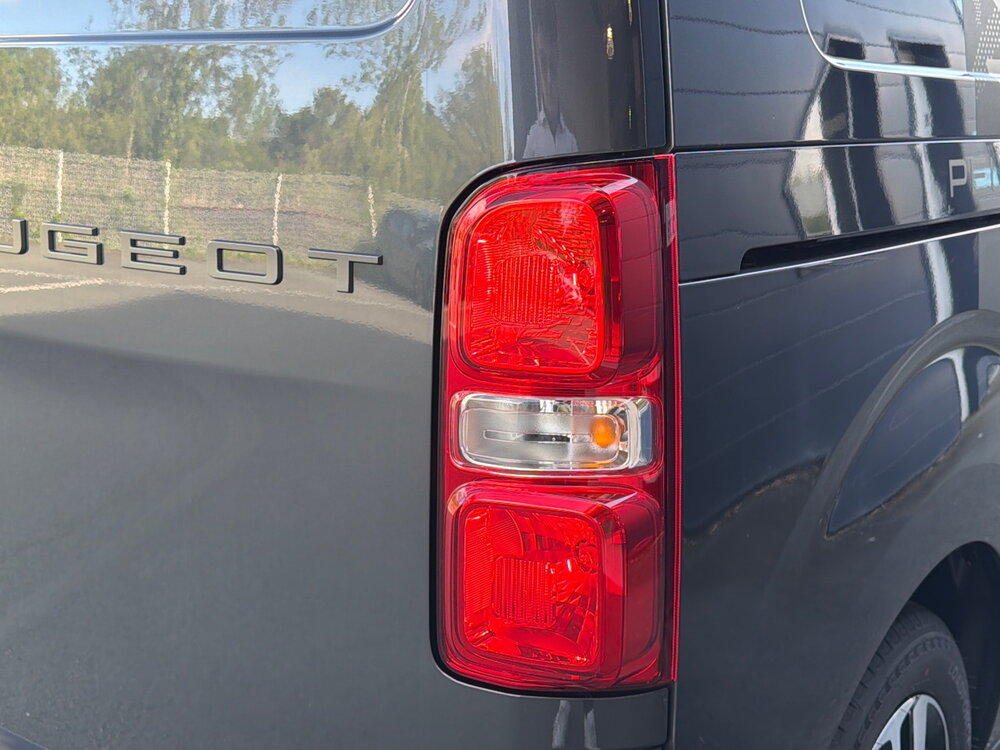 Occasion PEUGEOT Expert EXPERT FGN M DIESEL 150 CH MANUELLE - TECH EDITION