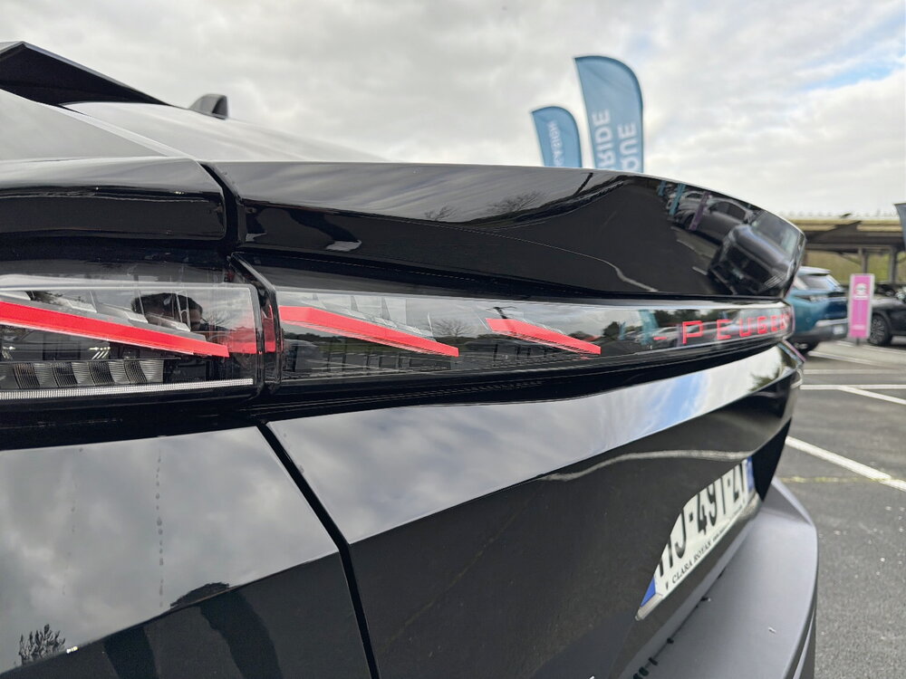 Occasion PEUGEOT 408 408 Hybrid 145 e-DCS6 - GT