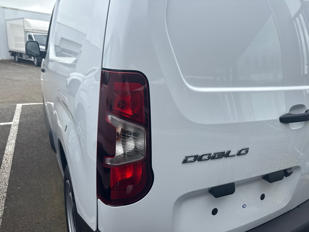 Occasion FIAT Doblo DOBLO FOURGON TAILLE M 1000 KG BLUEHDI 100 S&S BVM6